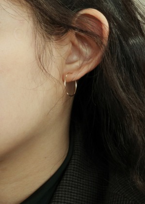 14k gold 18mm pipe ring earring