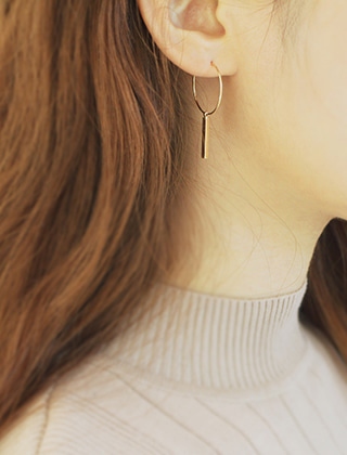 gold bar stick earring